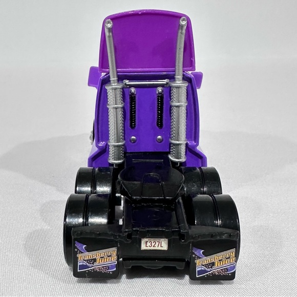 Disney Pixar Cars Transberry Juice #63 Hauler Cab Die-cast Mattel - Picture 7 of 13